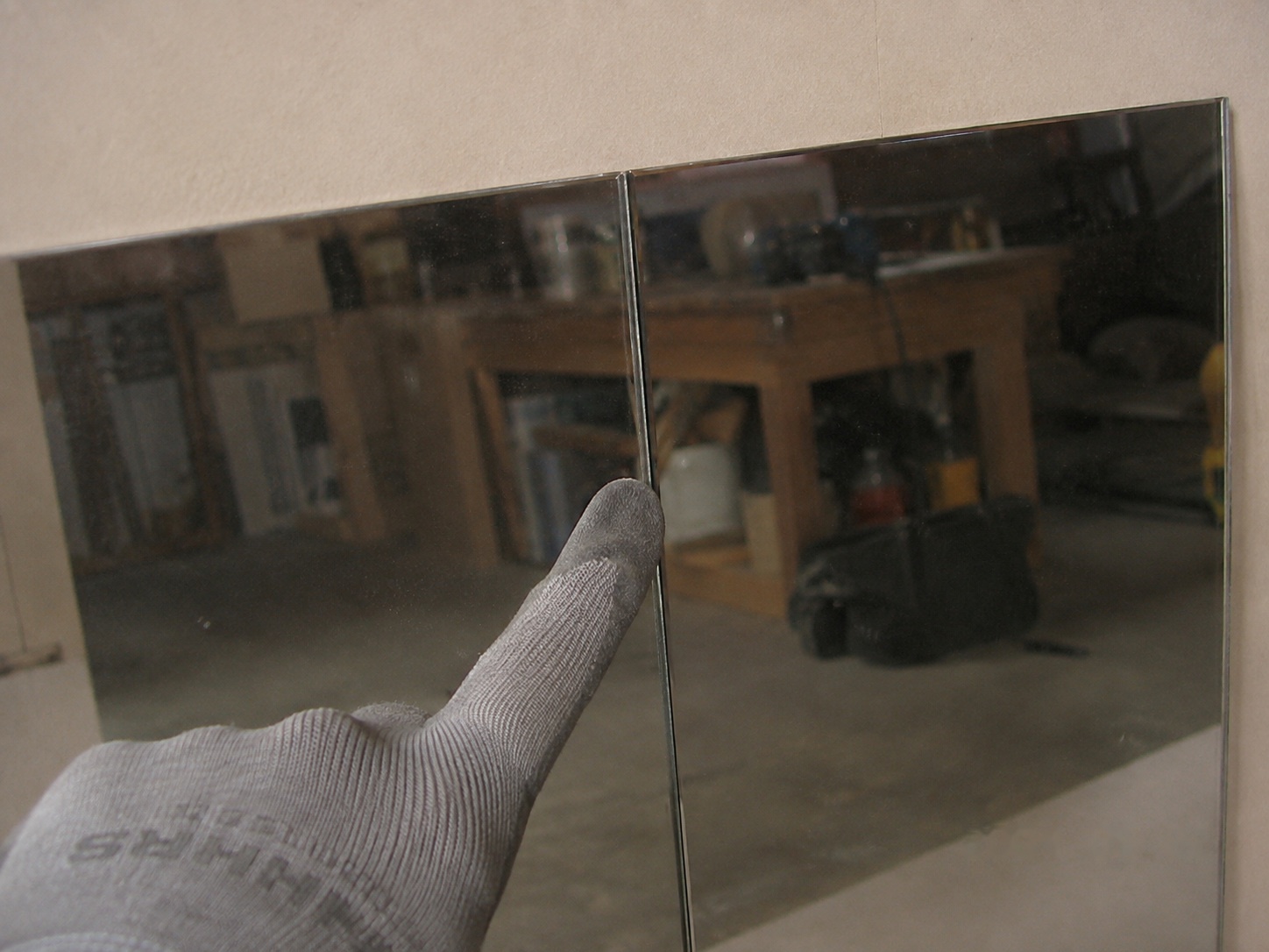 The joint: a consistent 1/16" hairline — expansion room and airway, reading as a fine line.
